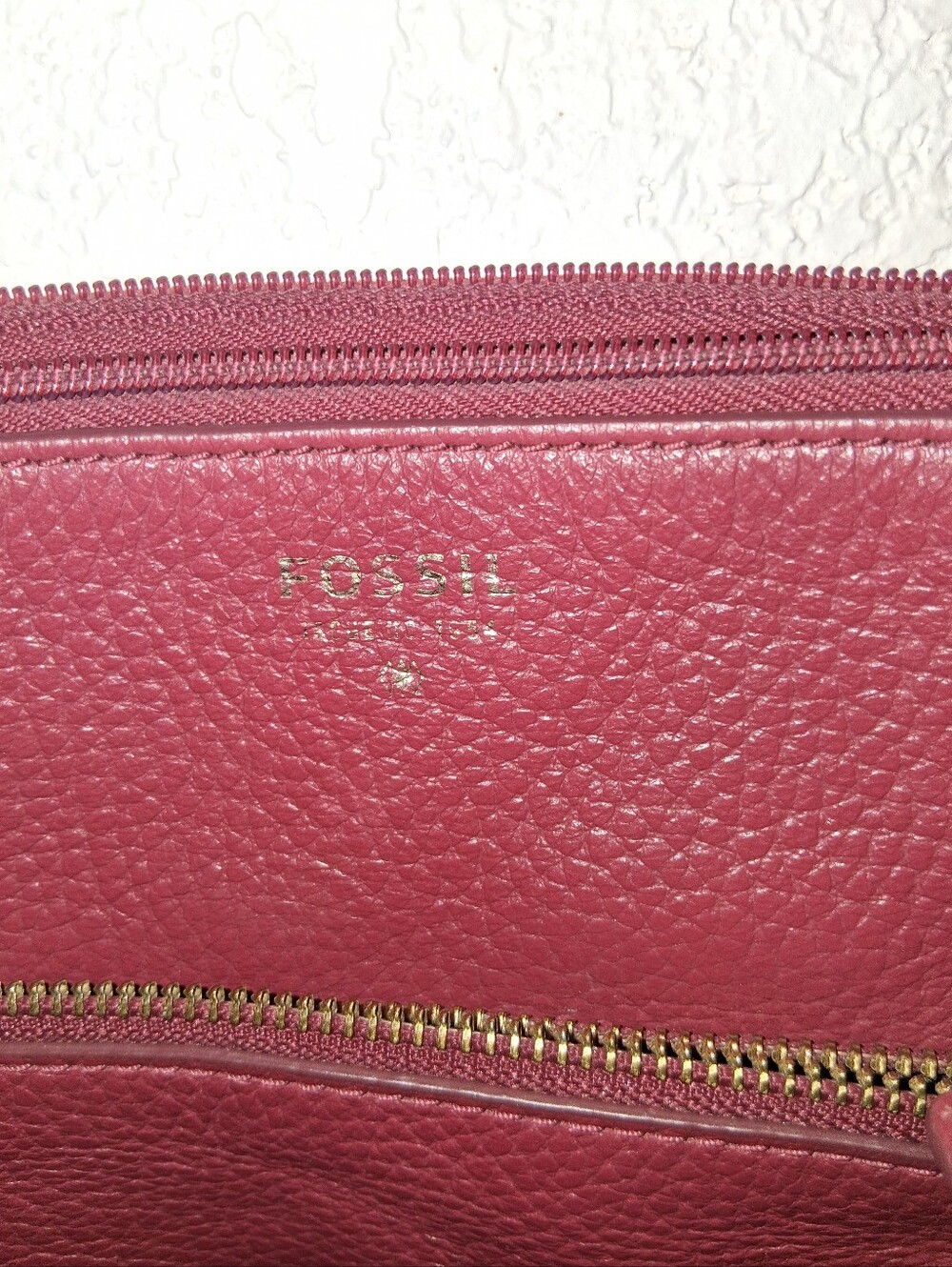 Fossil Rose-Pink Pebbled Leather Crossbody Purse with Gold Hardware